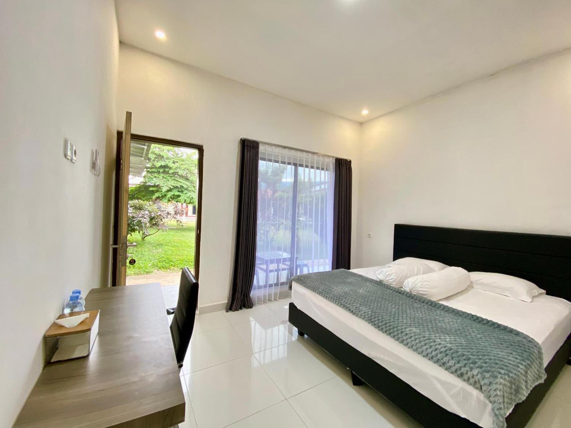 Amadeo Guest House Ratodena Exterior photo