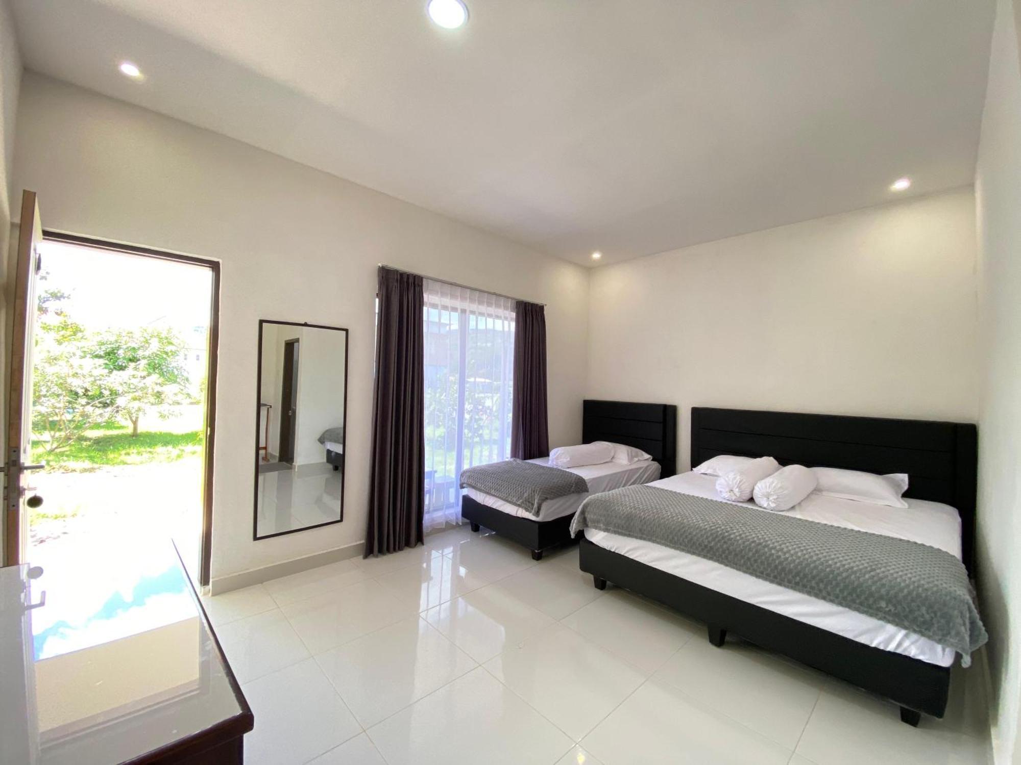 Amadeo Guest House Ratodena Exterior photo